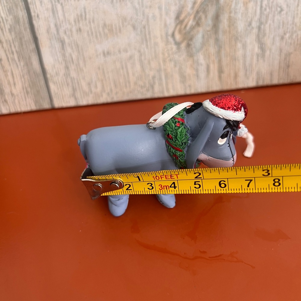 Disney Eeyore Christmas Ornament Winnie the Pooh Santa Hat Wreath Resin Grey - Picture 4 of 5